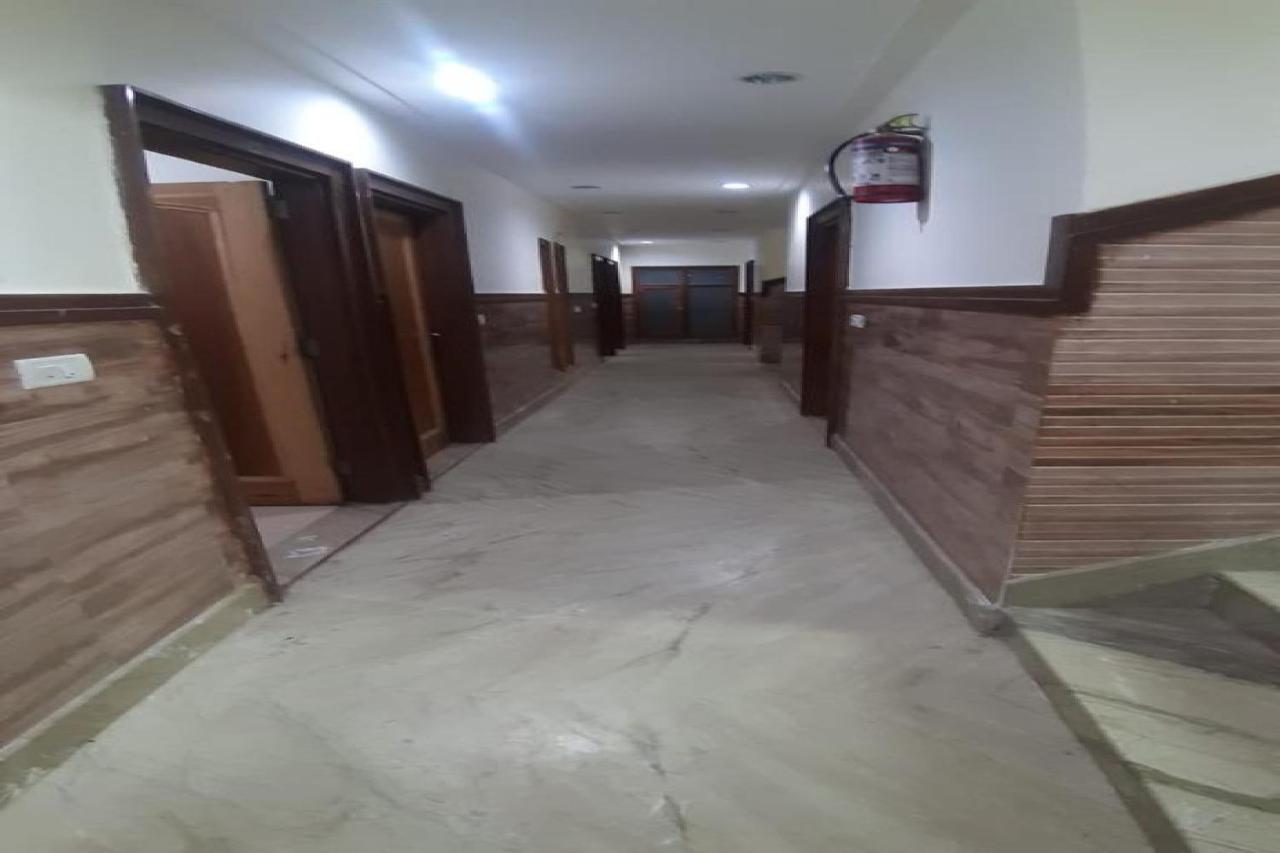 Oyo 81211 Hotel Janta カトラ エクステリア 写真