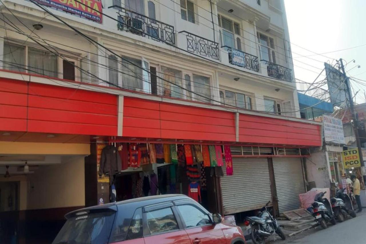 Oyo 81211 Hotel Janta カトラ エクステリア 写真